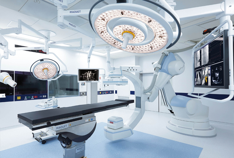 الأجهزة والأدوات الطبية